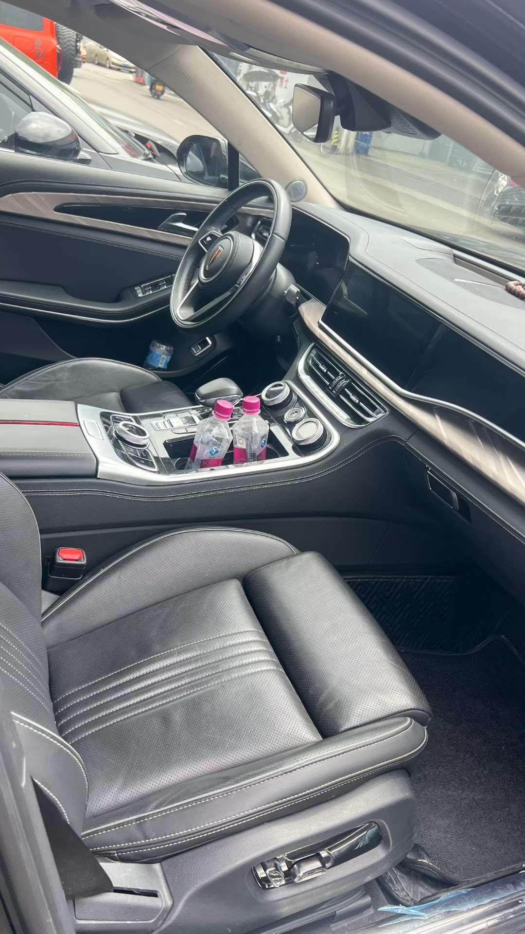 Hongqi H9 2