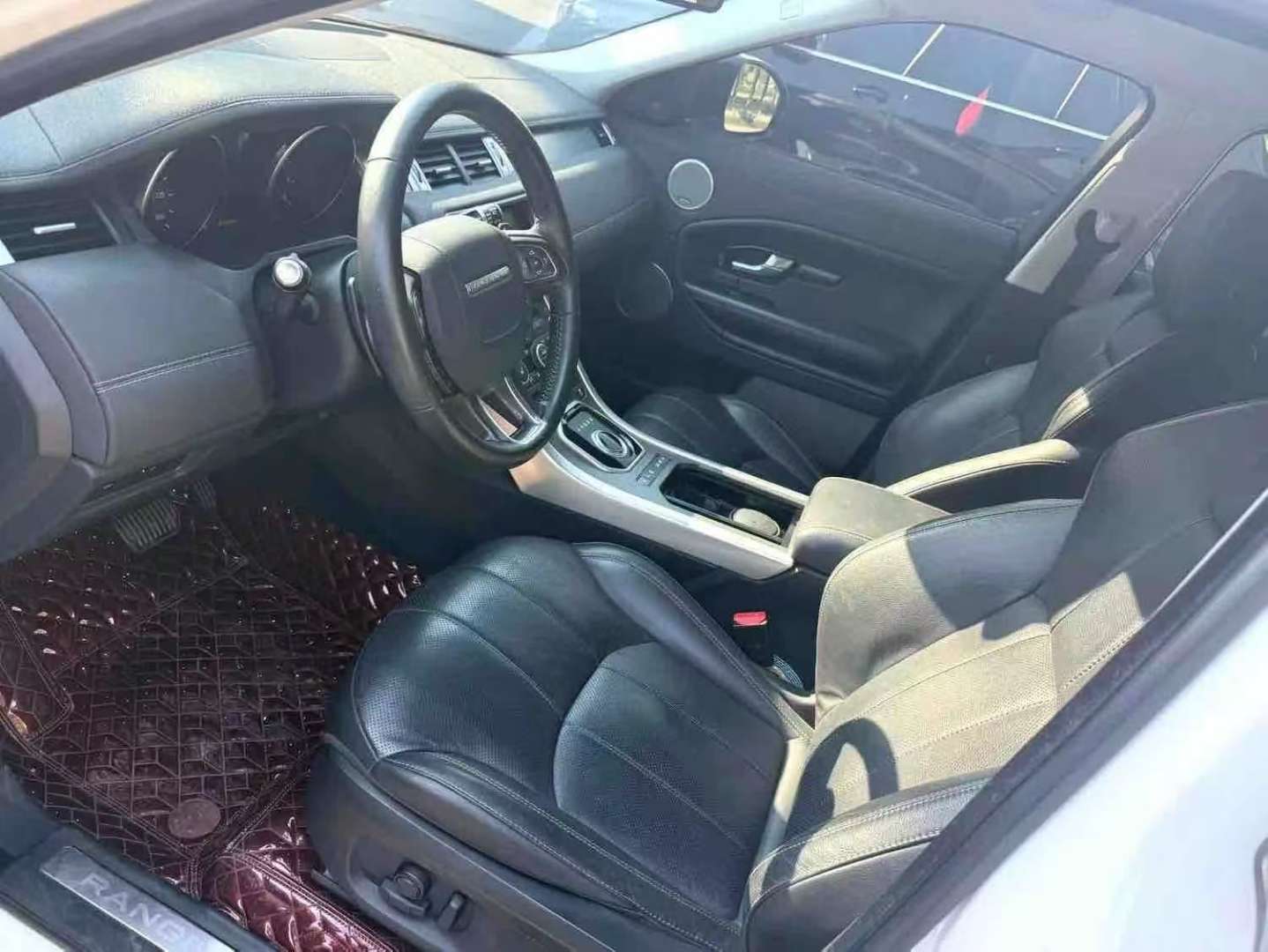Land Rover Range Rover Evoque 2.0T 260PS SE 5