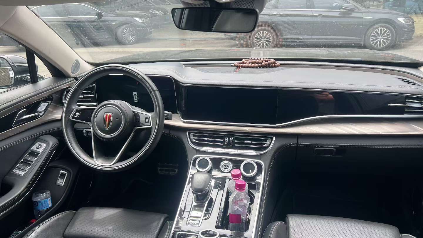 Hongqi H9 3