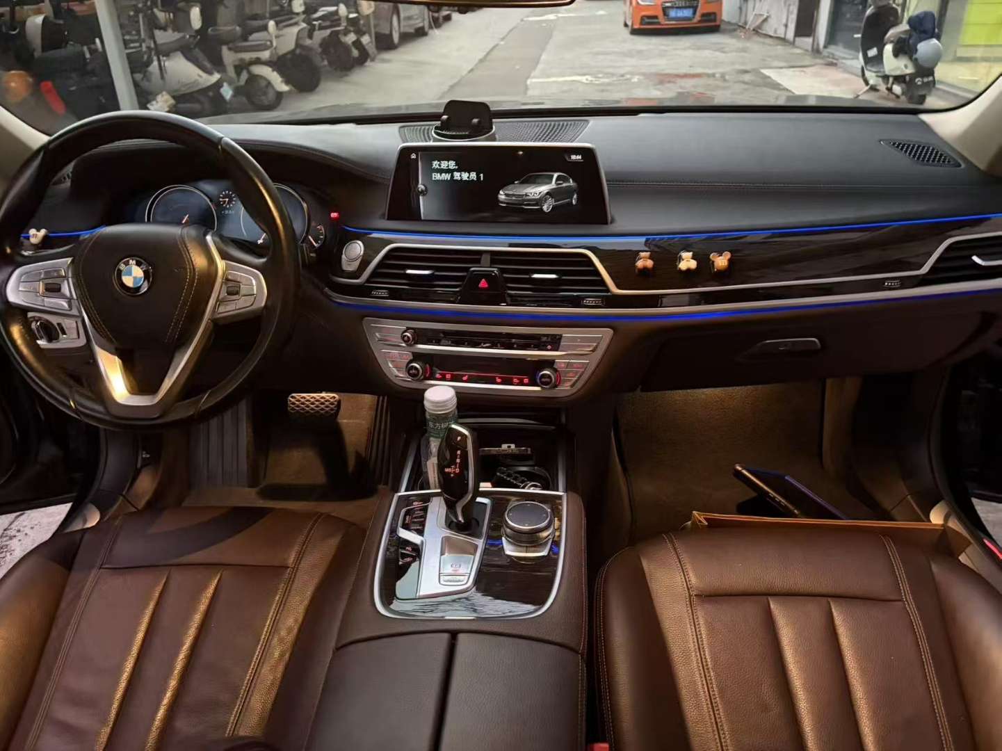 BMW 7 Series 730Li Leading Edition 5