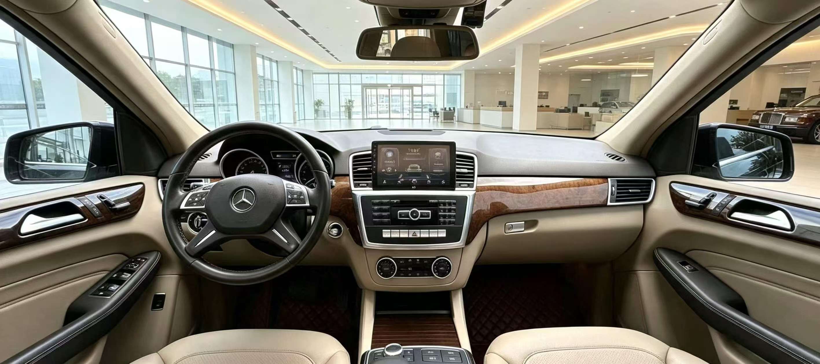 Mercedes-Benz ML ML400 4MATIC 3.0T Dynamic 8