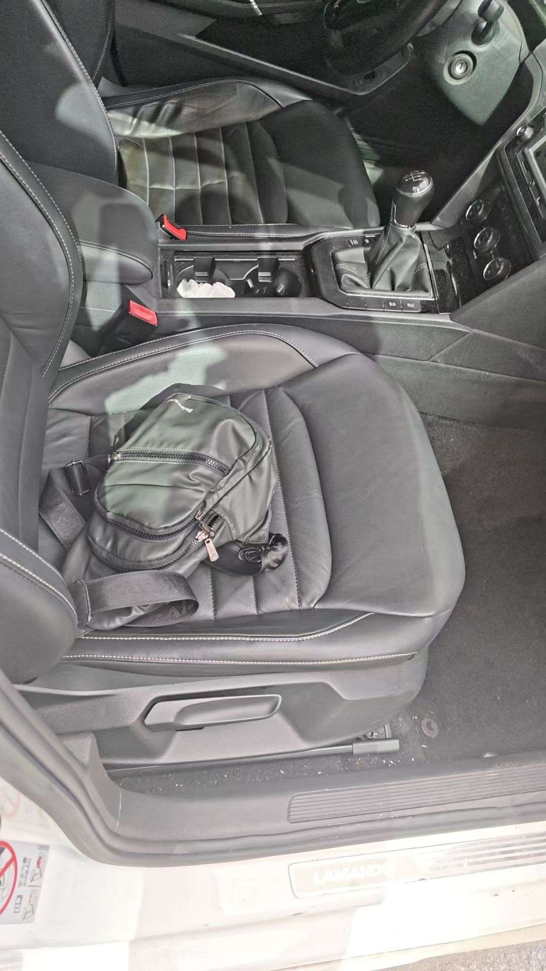 Volkswagen Lamando 1.4T Manual 7