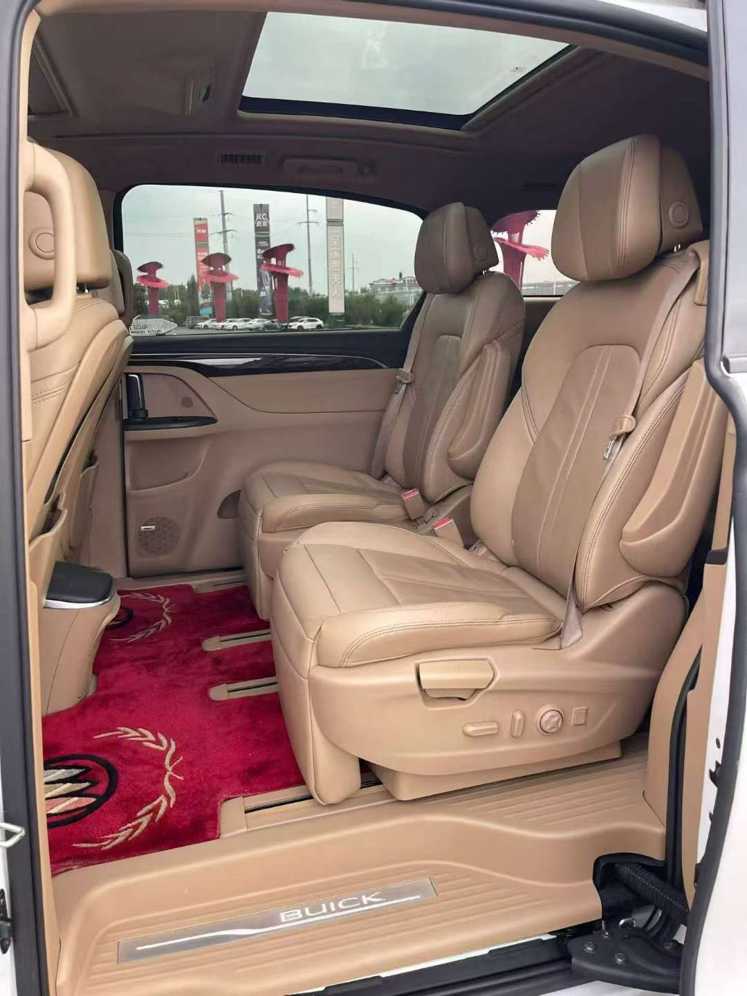 Buick GL8 2017 ES 2.0T Automatic 9