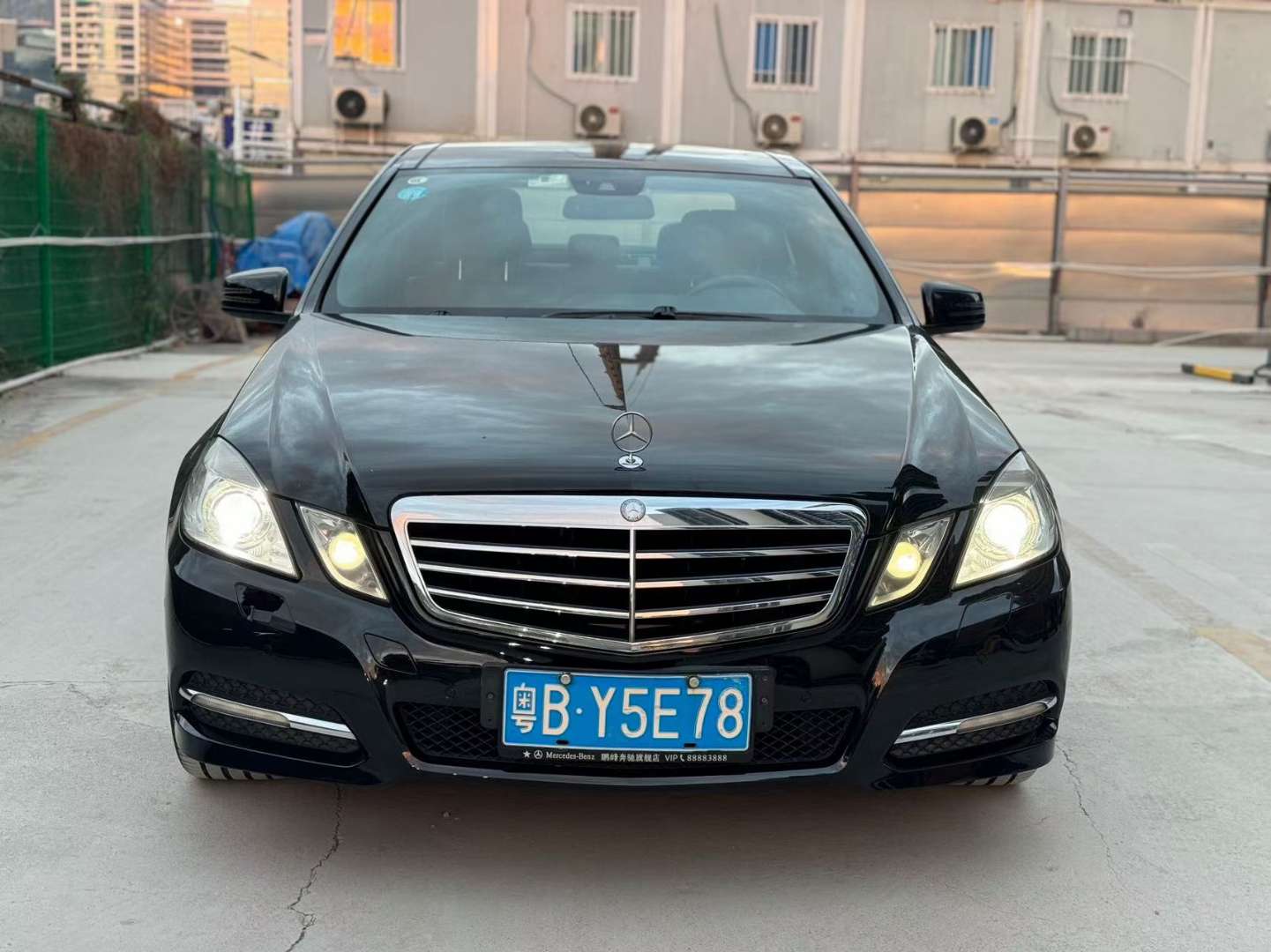 Mercedes-Benz E-Class 3.0L Automatic Panoramic Sunroof Fashion Edition High Spec
