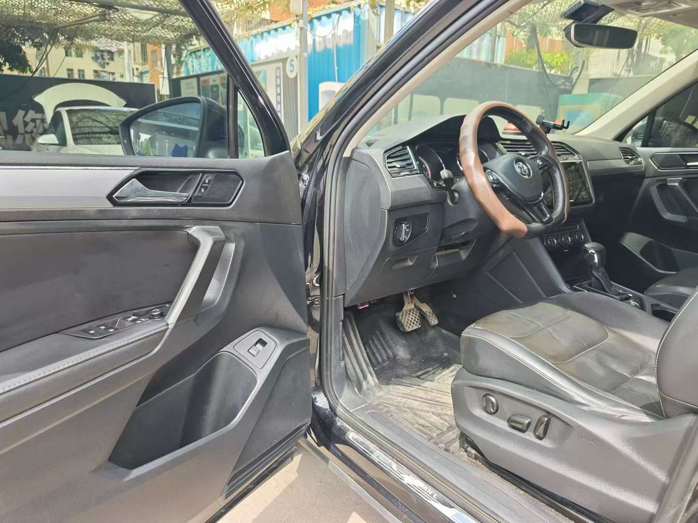 Volkswagen Tiguan L 380TSI Automatic 4WD Luxury Edition 4