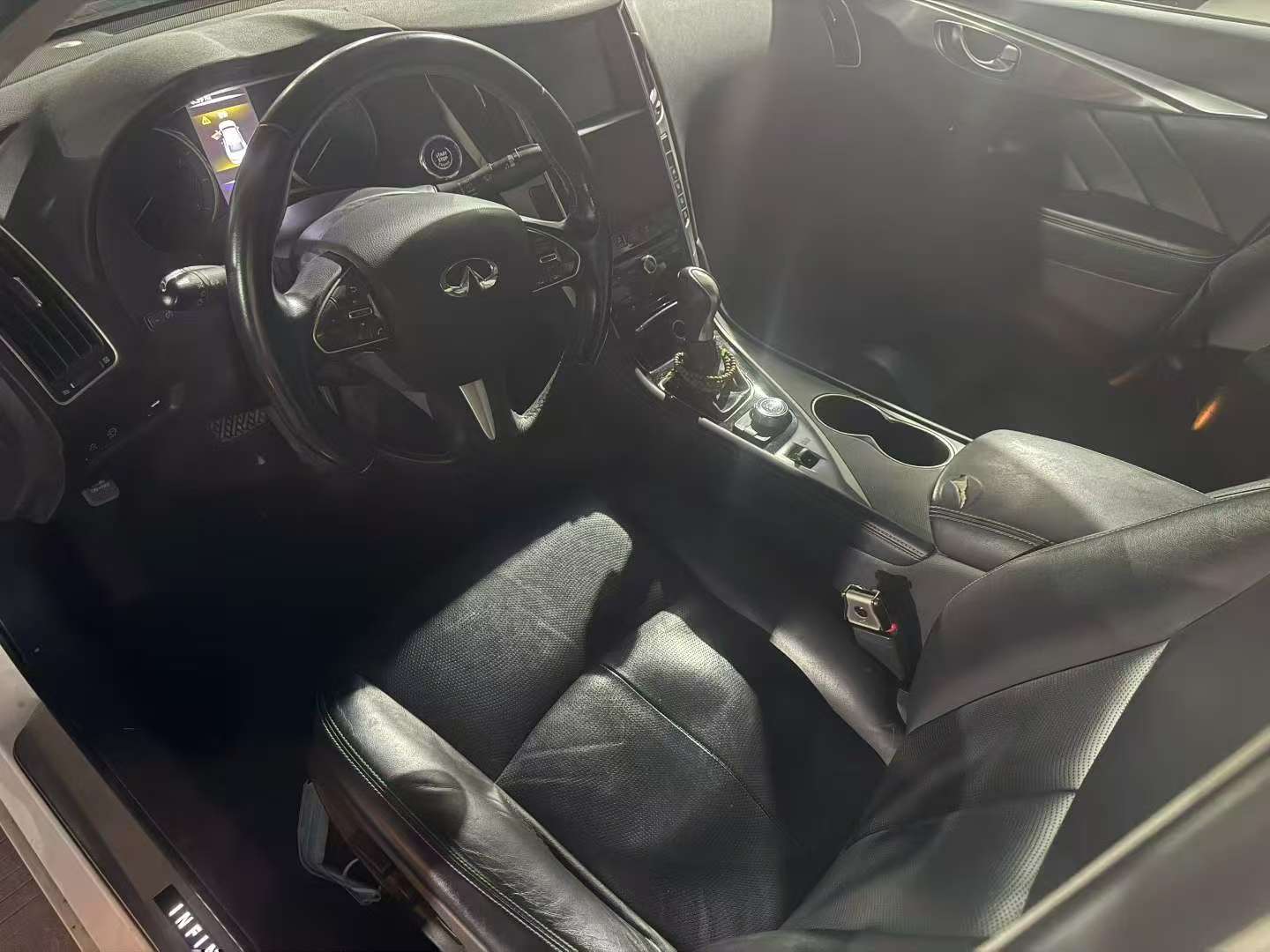 Infiniti Q50L 2.0T Comfort Edition 4