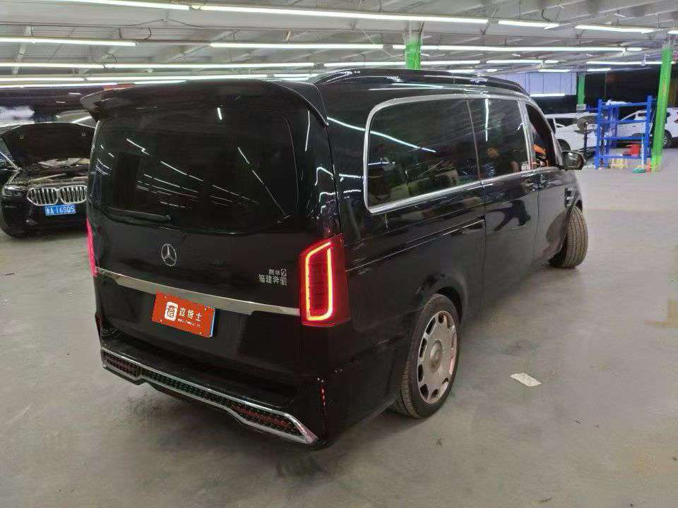 Mercedes-Benz Vito 6