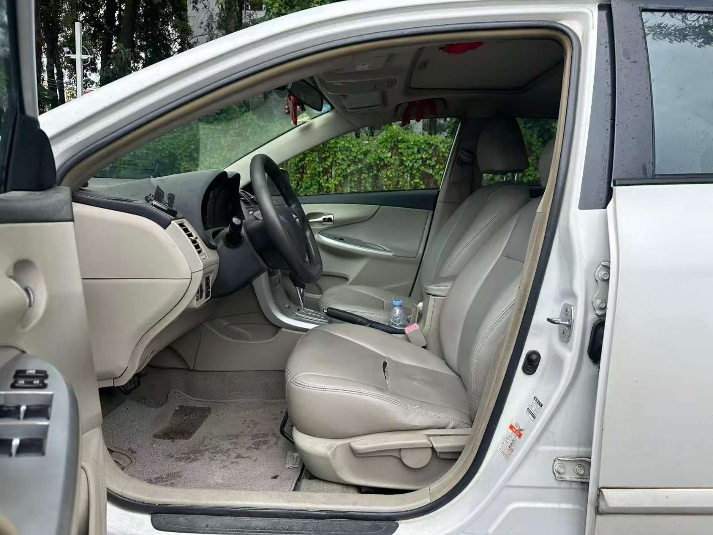 Toyota Corolla 1.8L Automatic Sunroof 6