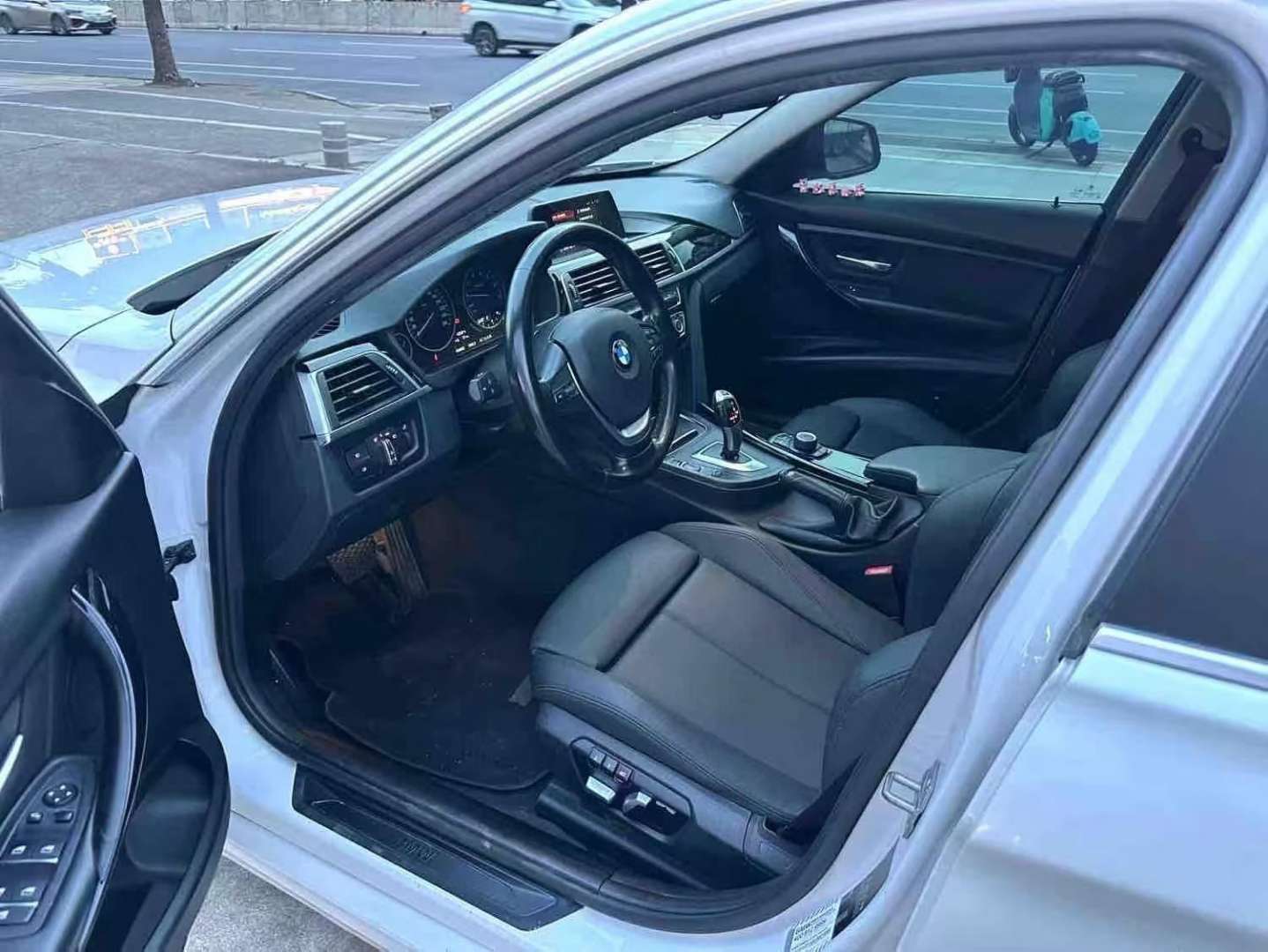 BMW 3 Series 2018 320Li Fashion 5