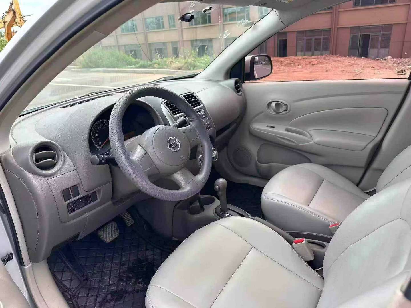 Nissan Sunny 2013 1.5L Automatic 6
