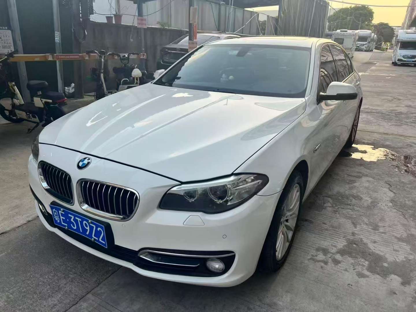 BMW 5 Series 2015 525Li Luxury
