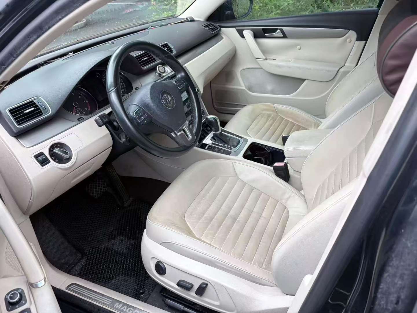 Volkswagen Magotan 1.8T Luxury 6
