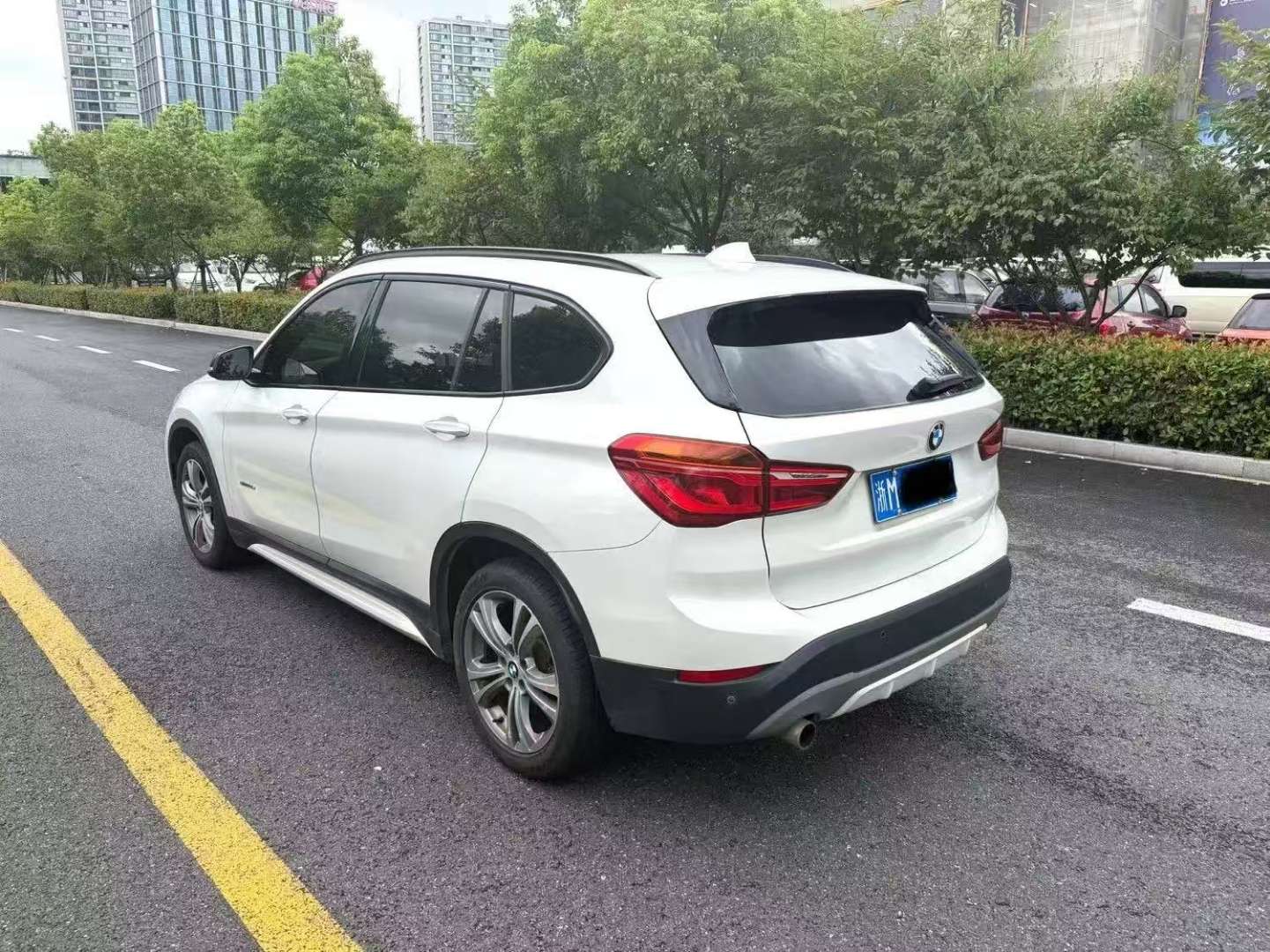 BMW X1 1.5T Premium 3