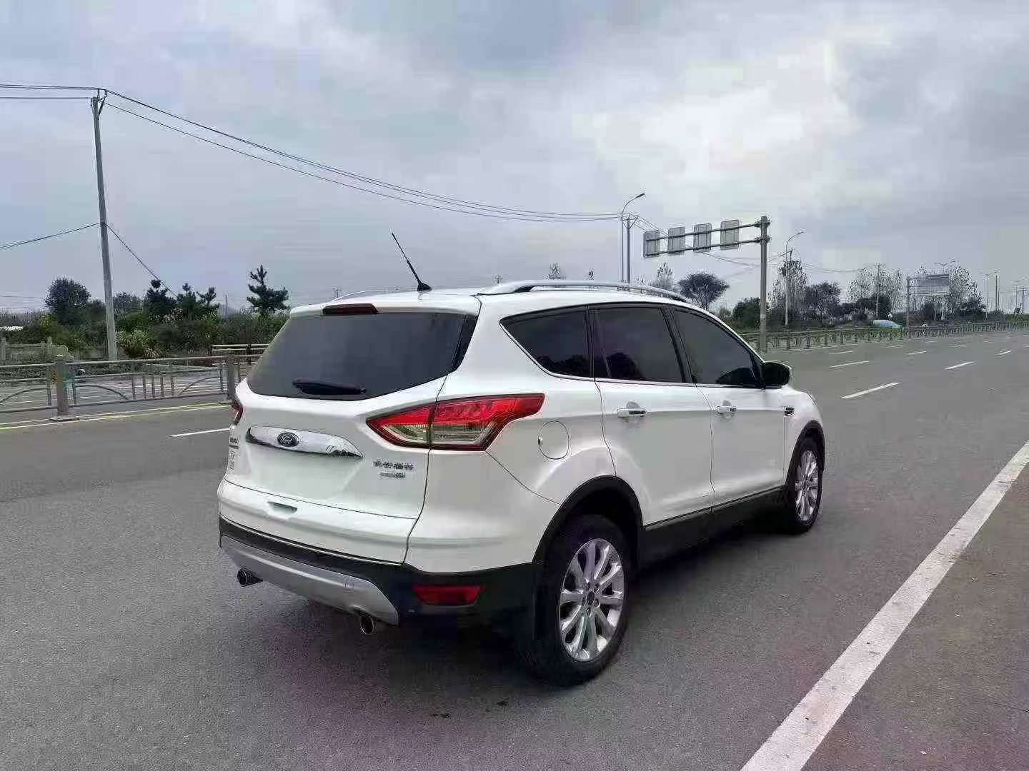 Ford Kuga 2015 2.0L 4WD 3