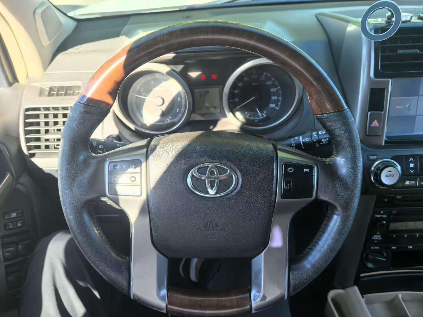 Toyota Prado 2.7L 7-Seater 3