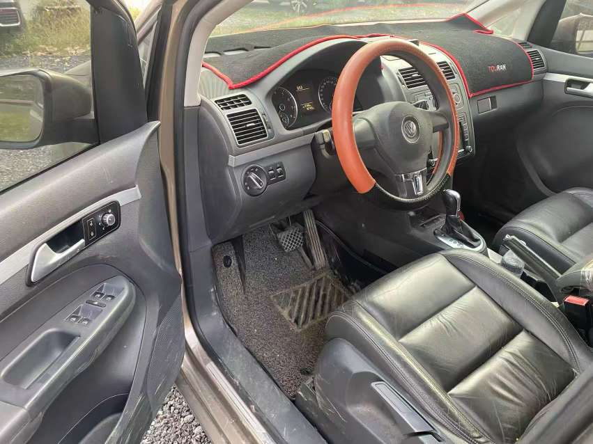 Volkswagen Touran 1.4T Automatic Comfort Edition 3