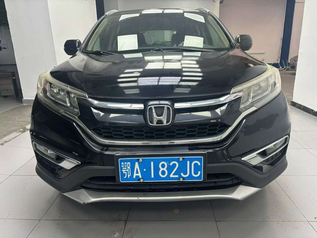 Honda CR-V 2.0L FWD Urban Edition 2