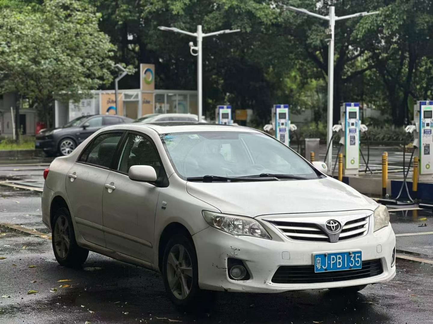 Toyota Corolla 1.8L Automatic Sunroof