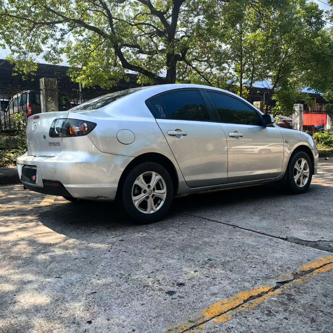 Mazda 3 9