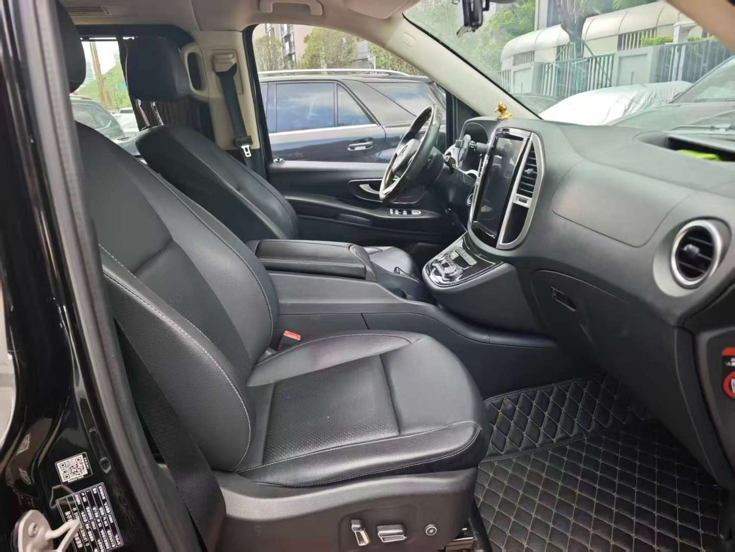 Mercedes-Benz Vito 2018 2.0T 7-Seater Business Edition 6