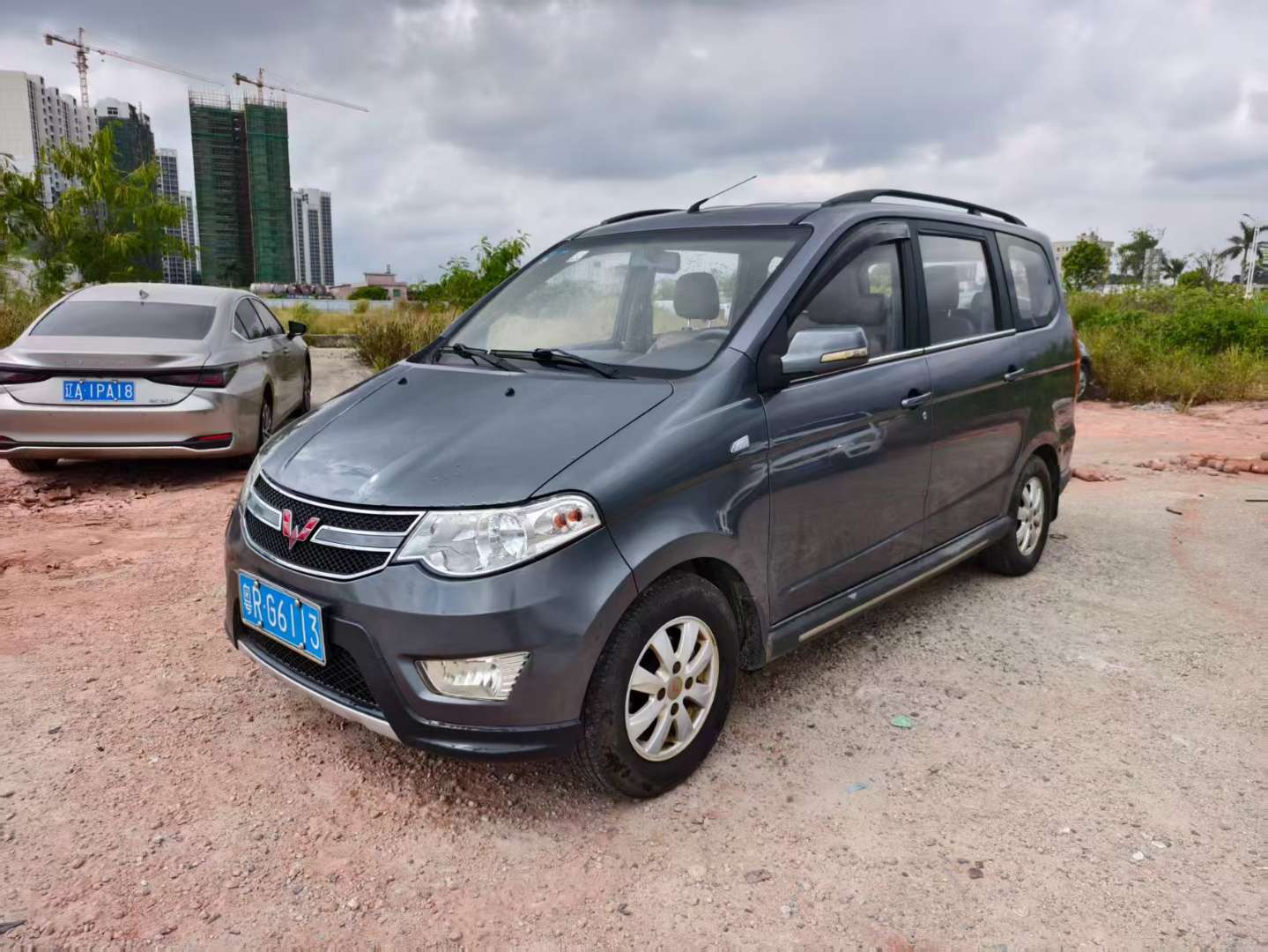 Wuling Hongguang S 1.5L Top Trim