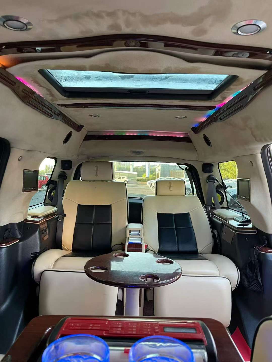 Lincoln Navigator 2011 5.4 Automatic Leader I 8