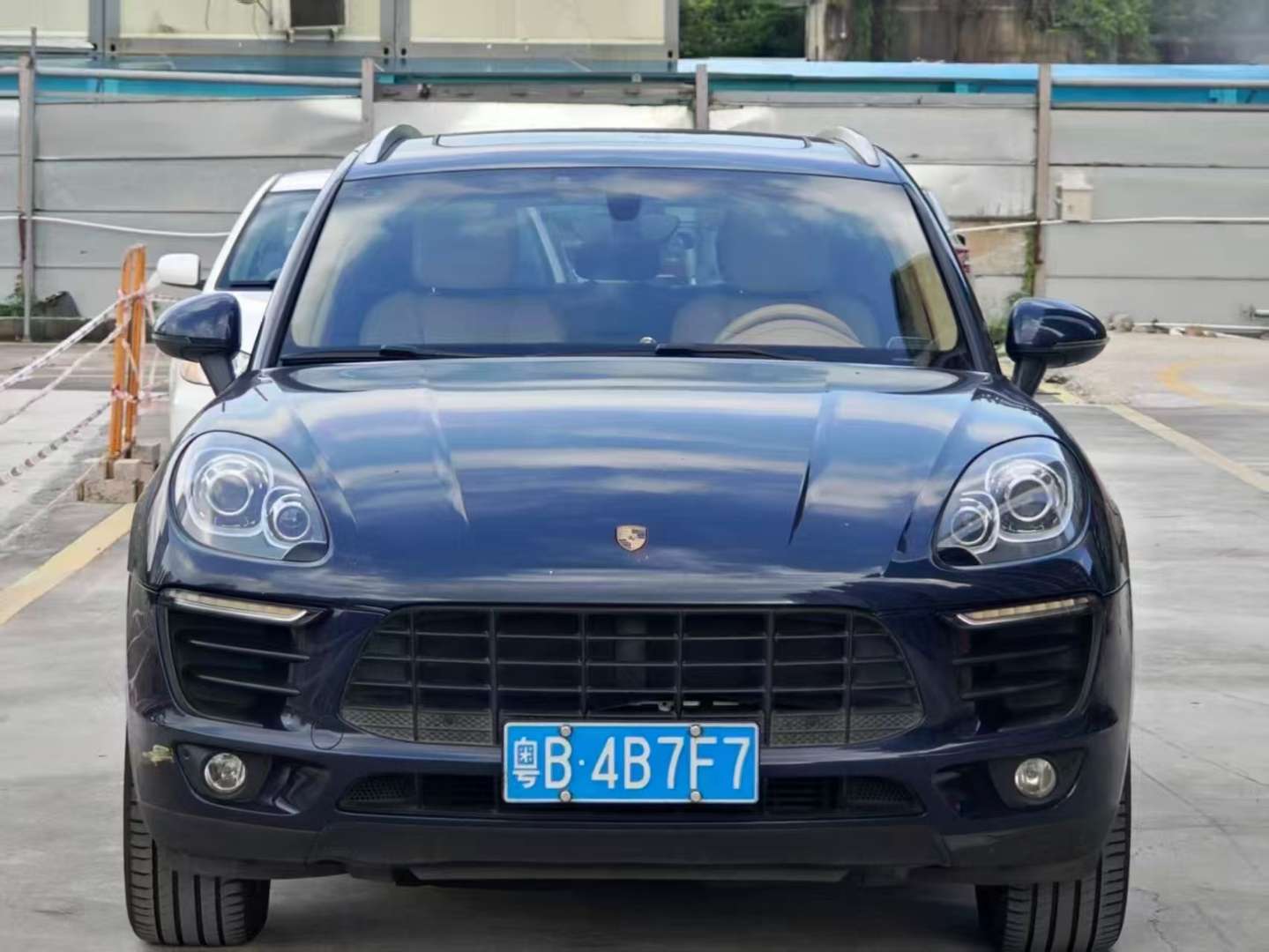 Porsche Macan 2.0T Automatic Sunroof