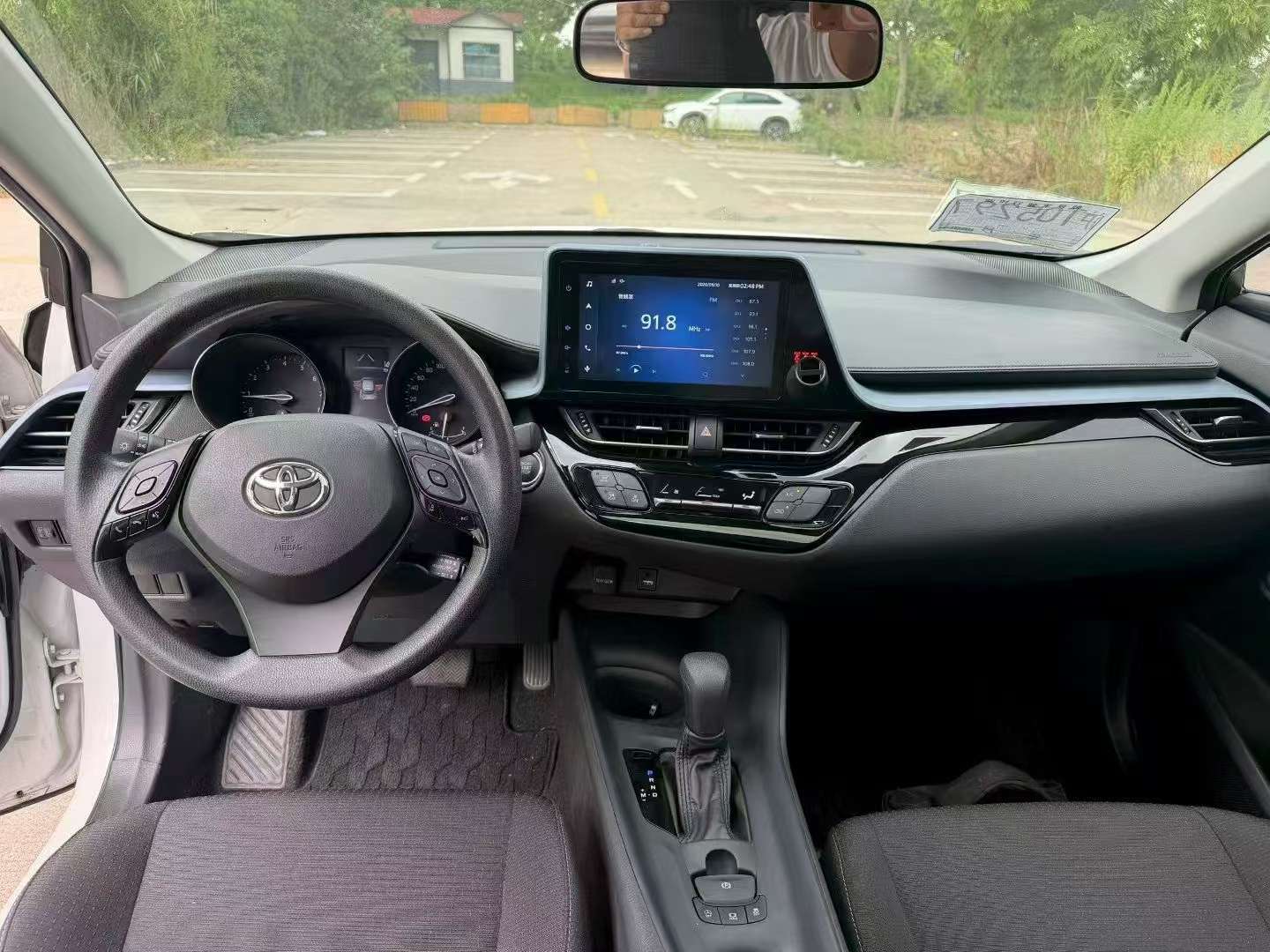 Toyota IZOA 2.0 Automatic Sunroof 7