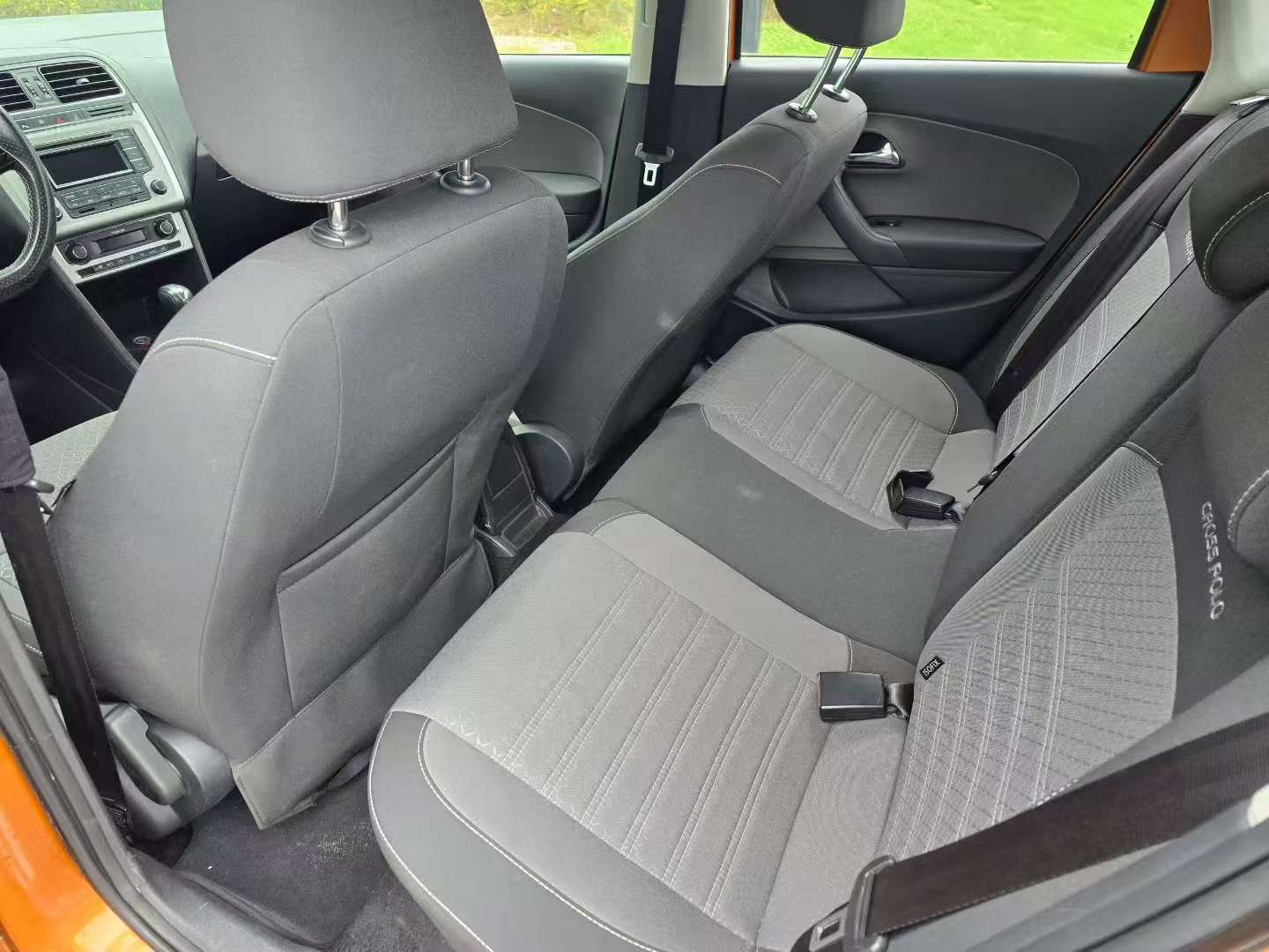 Volkswagen POLO POLO 1.6L Automatic Sunroof 9