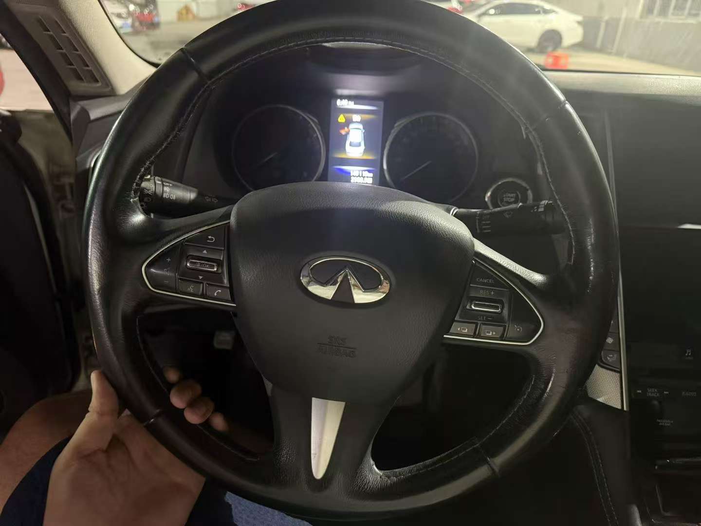 Infiniti Q50L 2.0T Comfort Edition 6