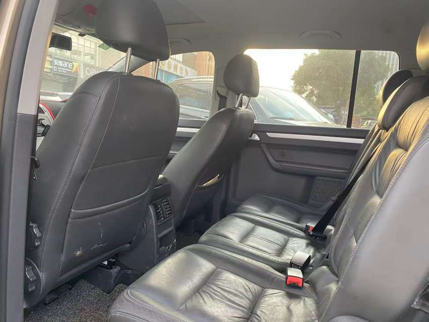 Volkswagen Touran 1.4T Automatic Comfort Edition 4