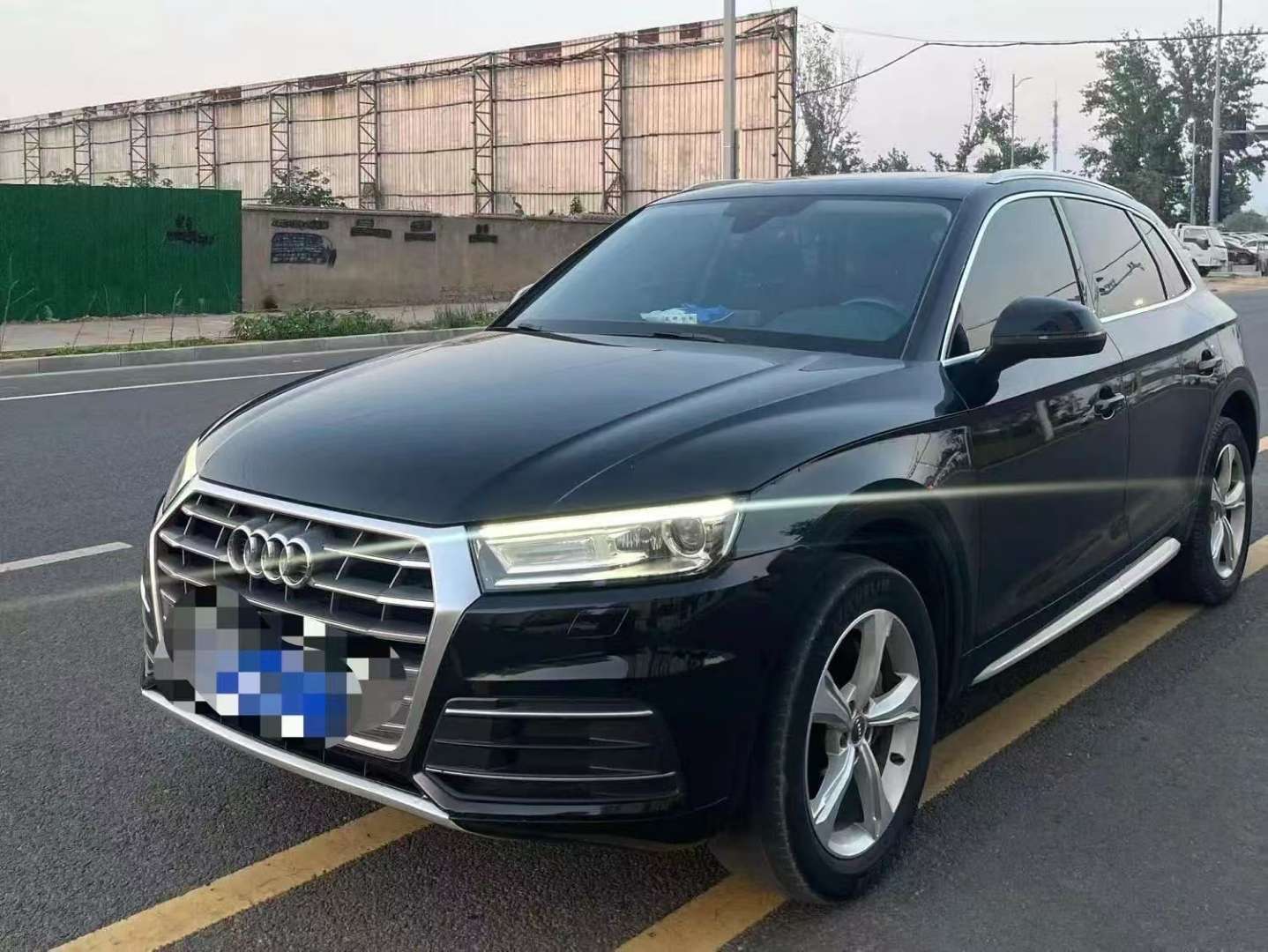 Audi Q5L 2.0T 40 Prestige Progressive 2