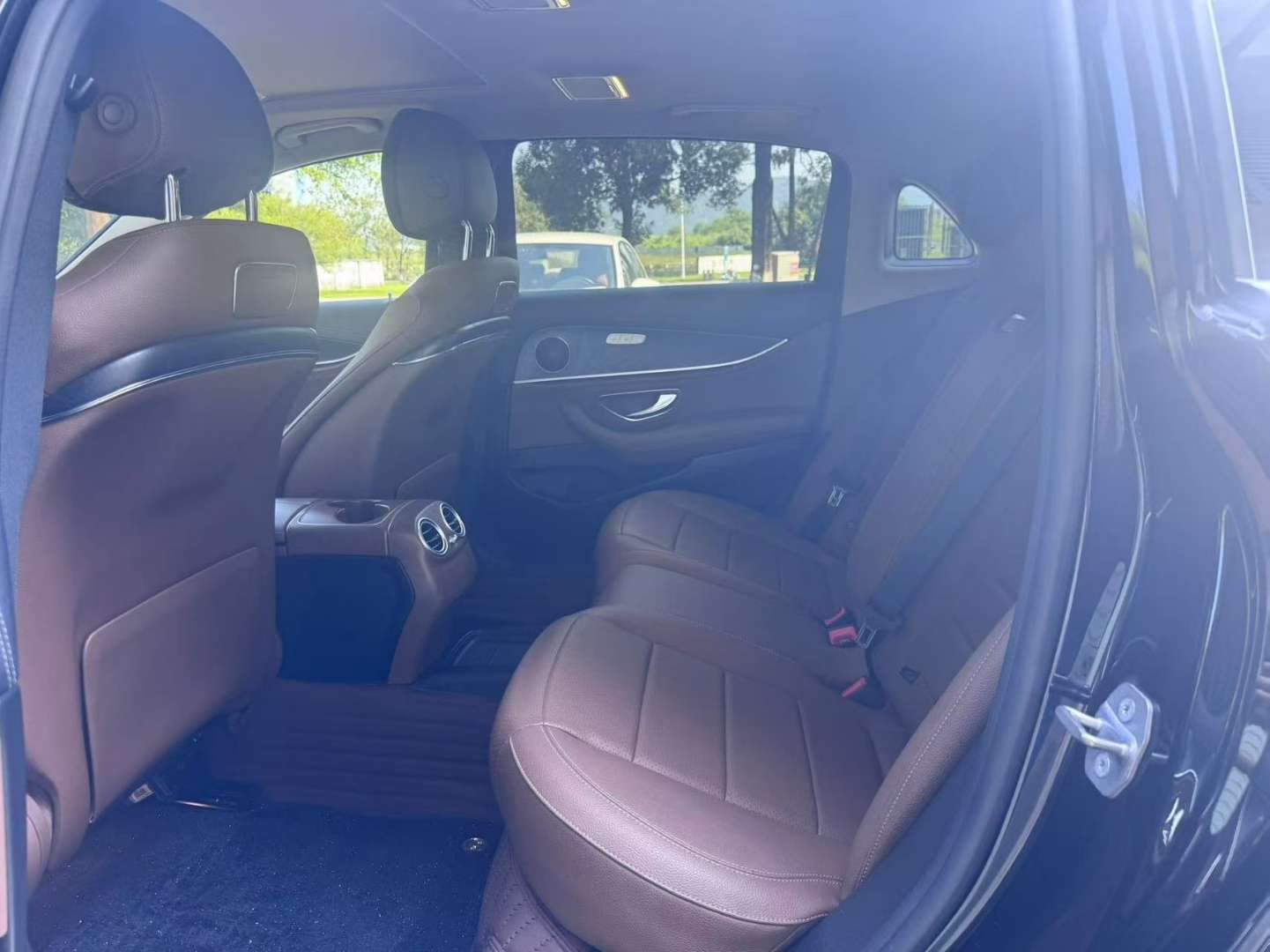 Mercedes-Benz E-Class 2019 2.0T 7