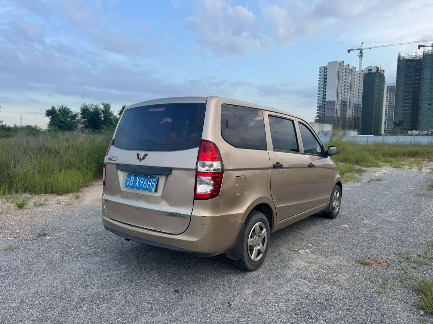 Wuling Hongguang 2014 1.5 Manual 4