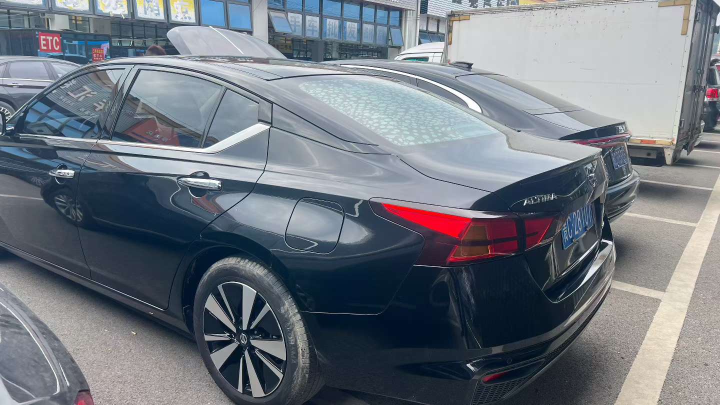 Nissan Teana 6