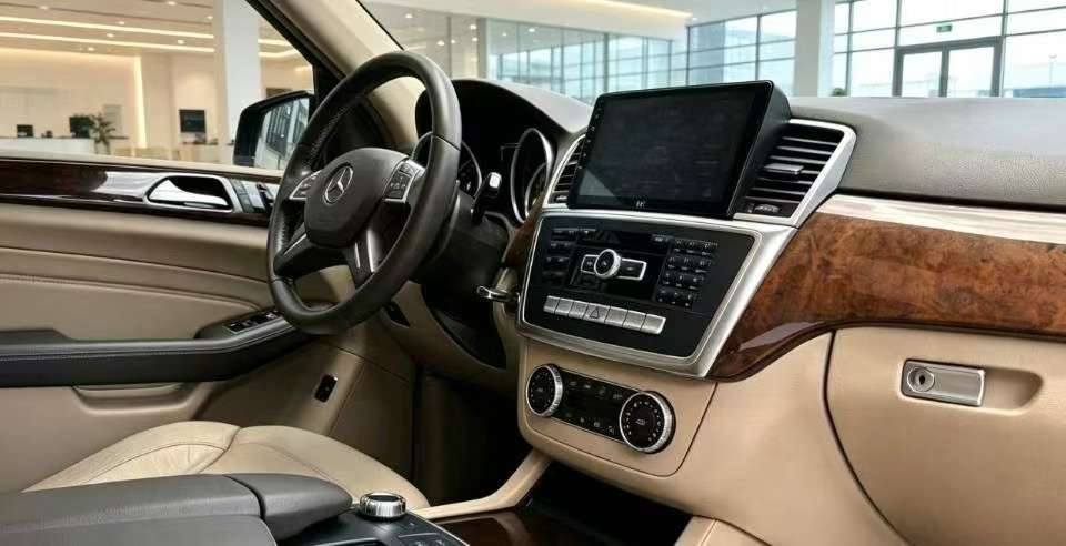 Mercedes-Benz ML ML400 4MATIC 3.0T Dynamic 7