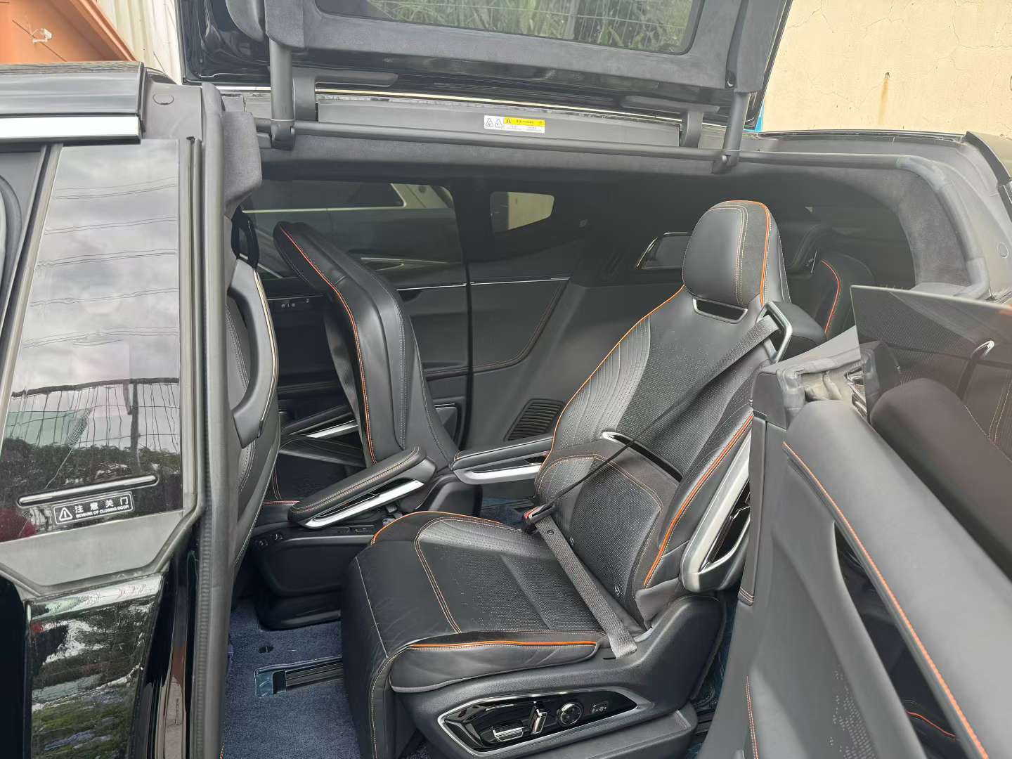 HiPhi X 2021 Flagship Edition 6-Seat 6