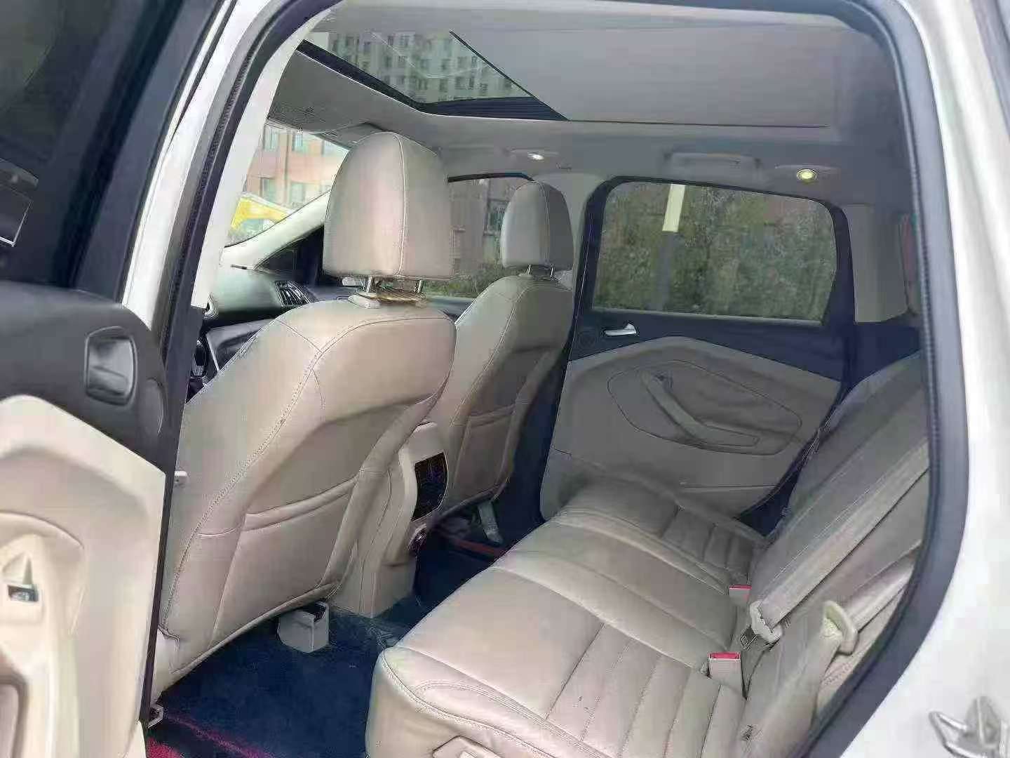 Ford Kuga 2015 2.0L 4WD 8