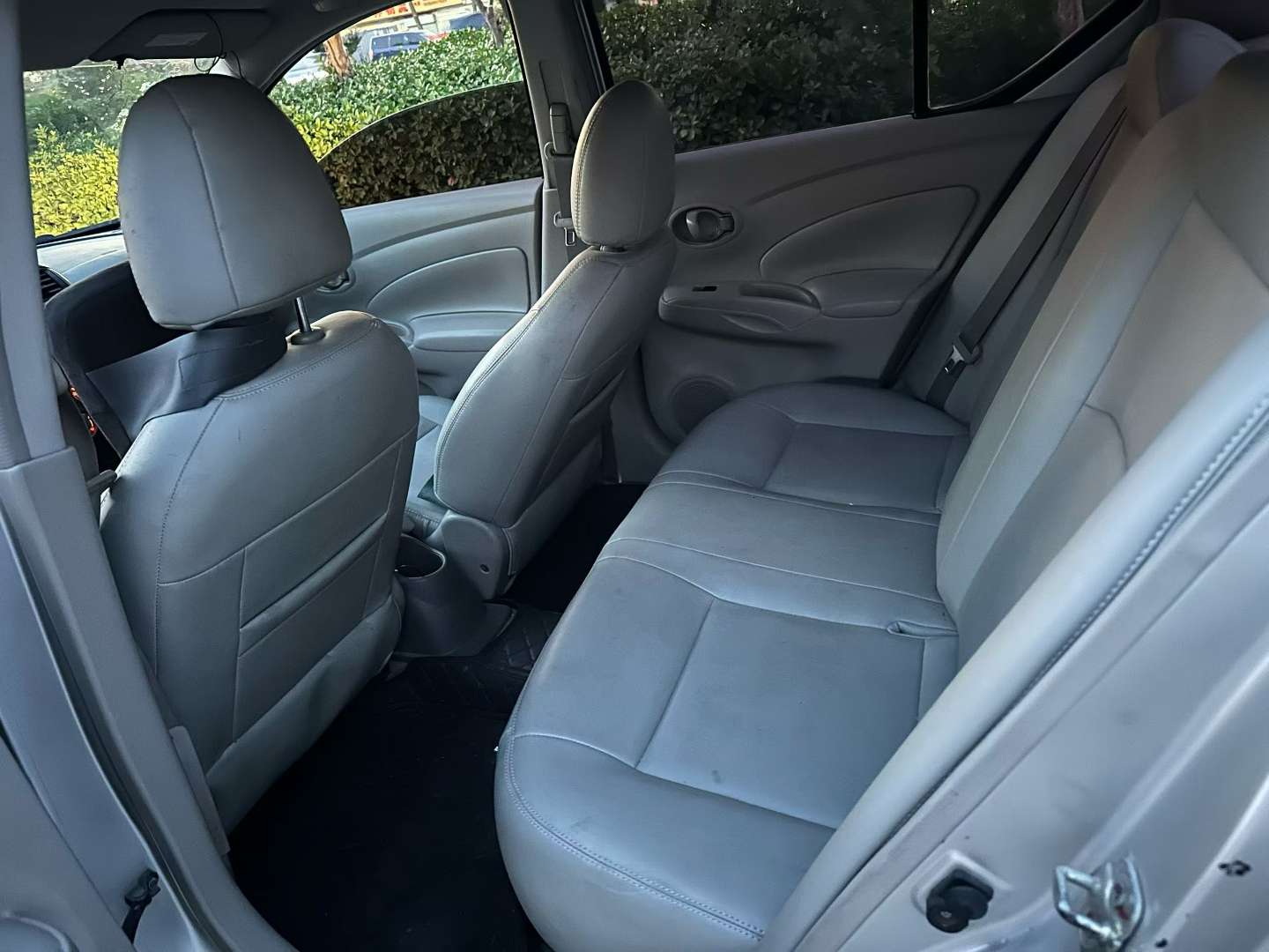 Nissan Sunny 1.5 Automatic 4