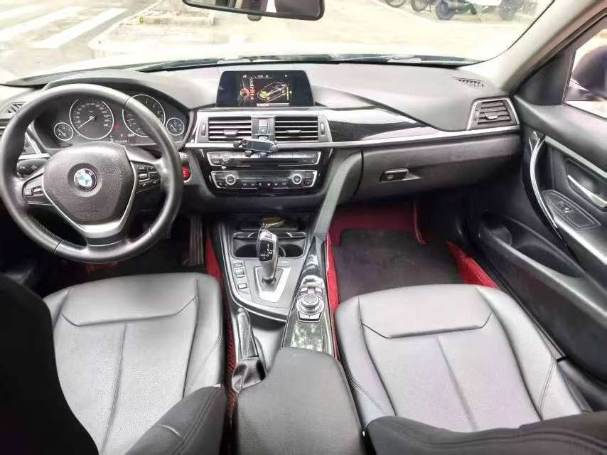 BMW 3 Series 320Li Style Edition 8