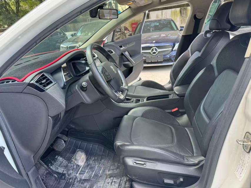 DS 5LS 30THP 1.6T Automatic Non-Sunroof Fashion Edition 7