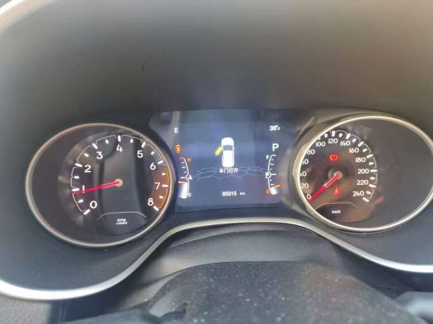 Jeep Compass 1.4T Automatic Sunroof 4WD Family Edition 7