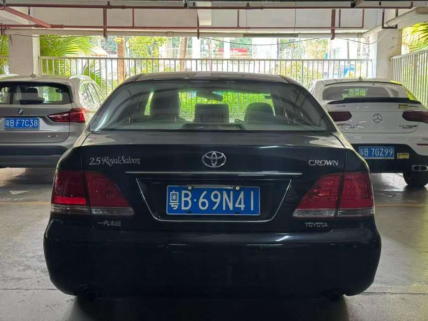 Toyota Crown 3