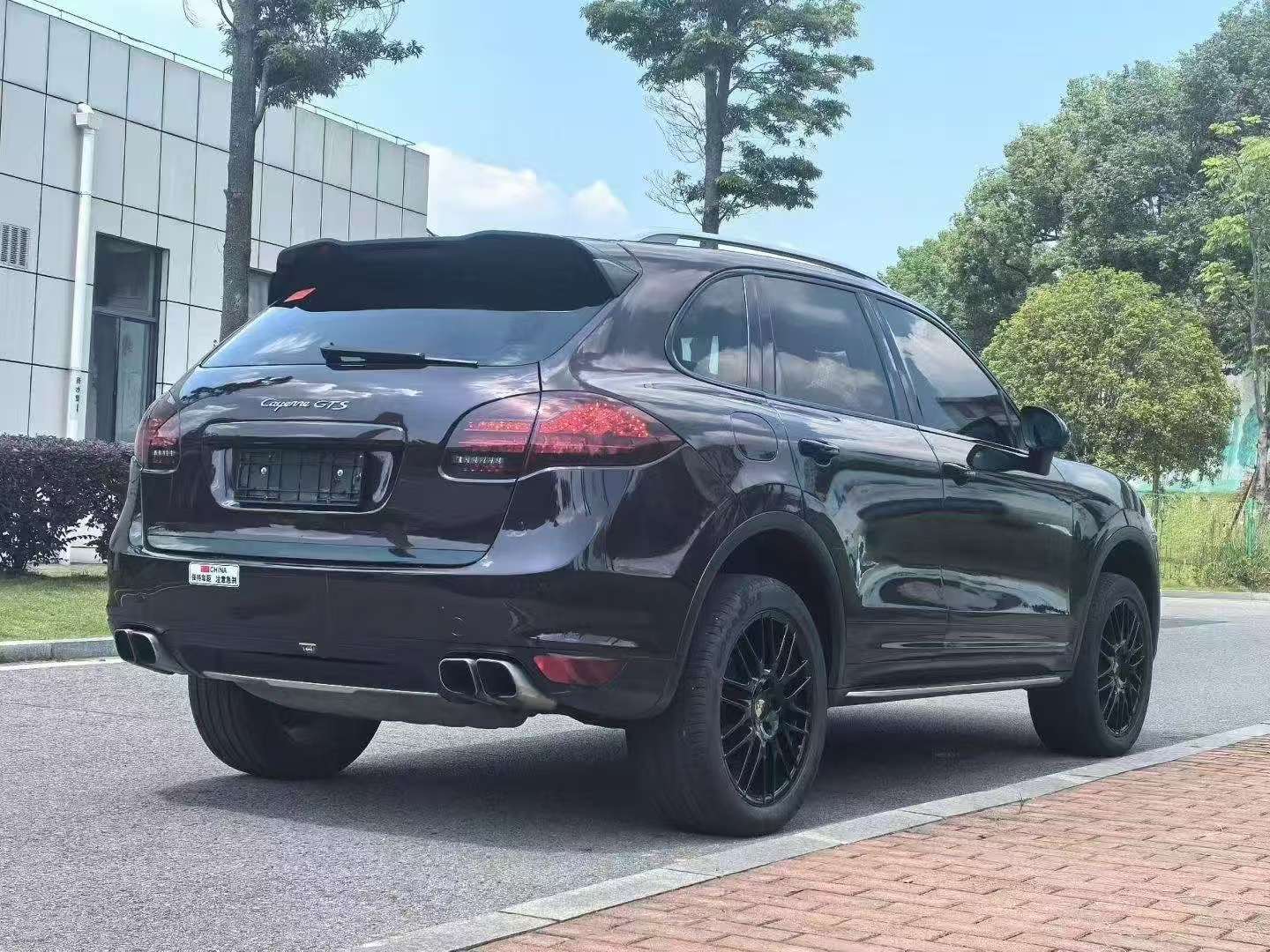 Porsche Cayenne 3.0T AWD 4