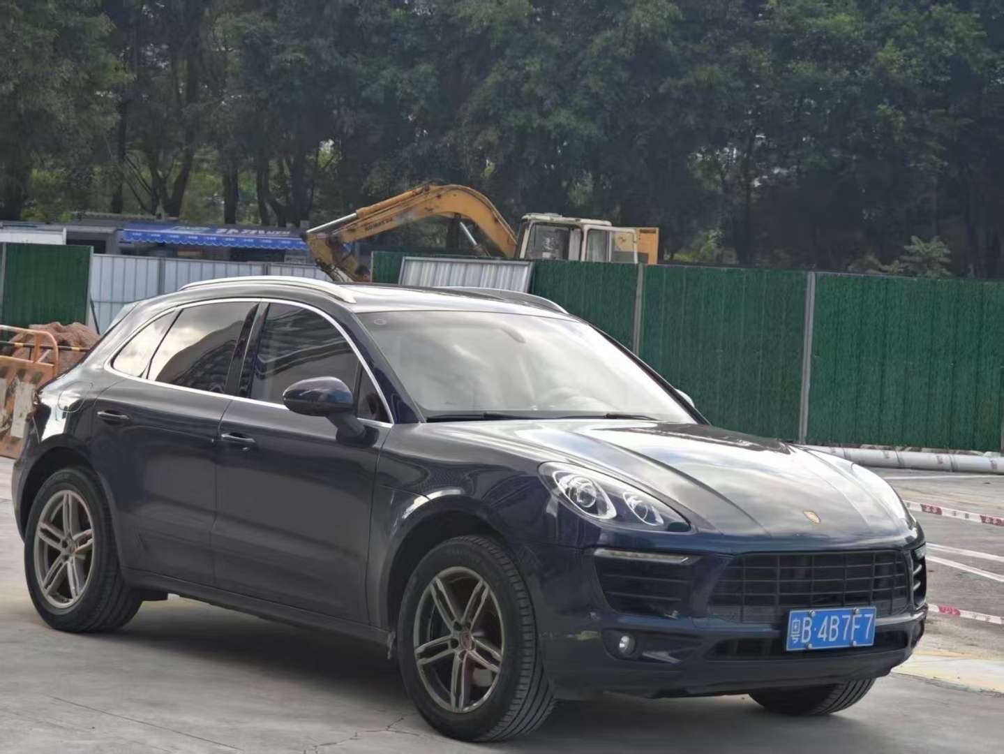 Porsche Macan 2.0T Automatic Sunroof 2