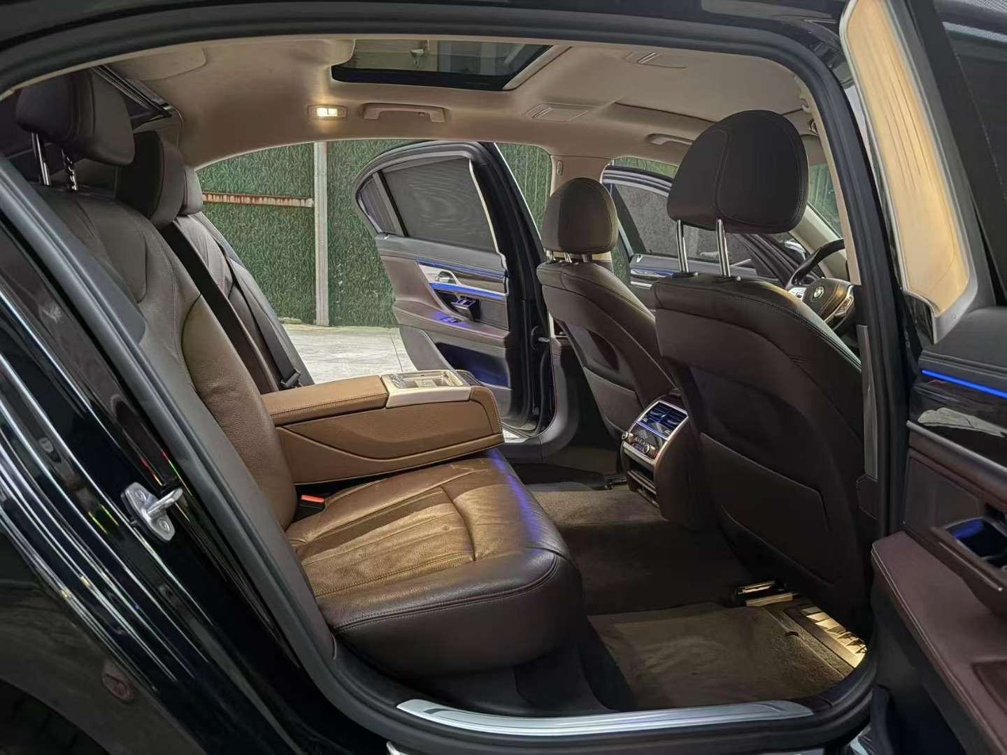 BMW 7 Series 730Li Leading Edition 8