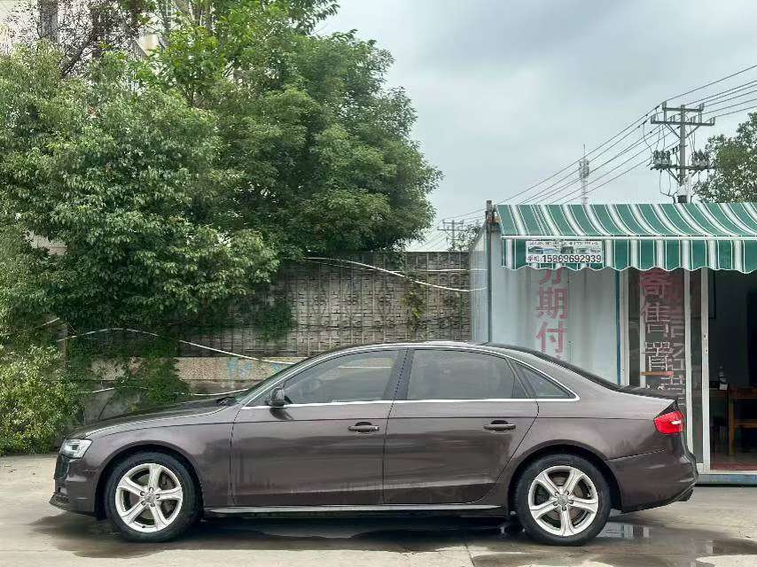 Audi A4L 2015 45 TFSI 4WD 2.0T Sport 2