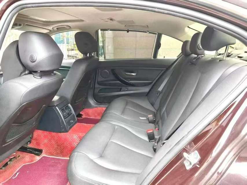 BMW 3 Series 320Li Style Edition 6