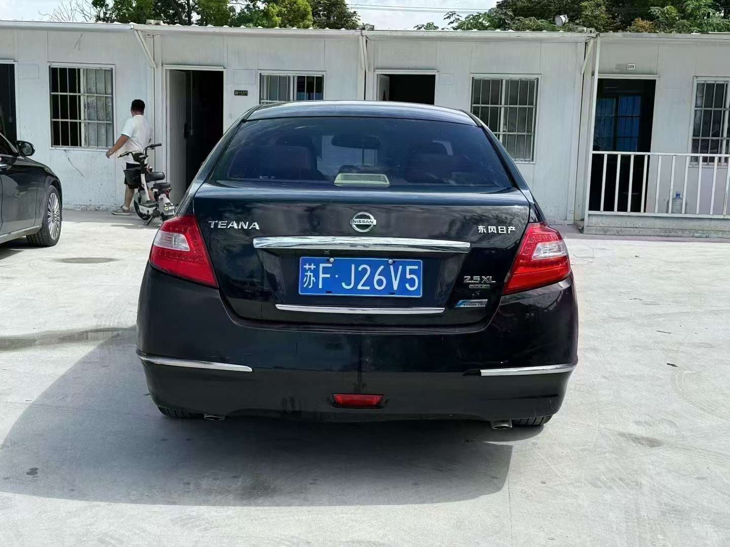 Nissan Teana 2.5 Automatic Sunroof 5