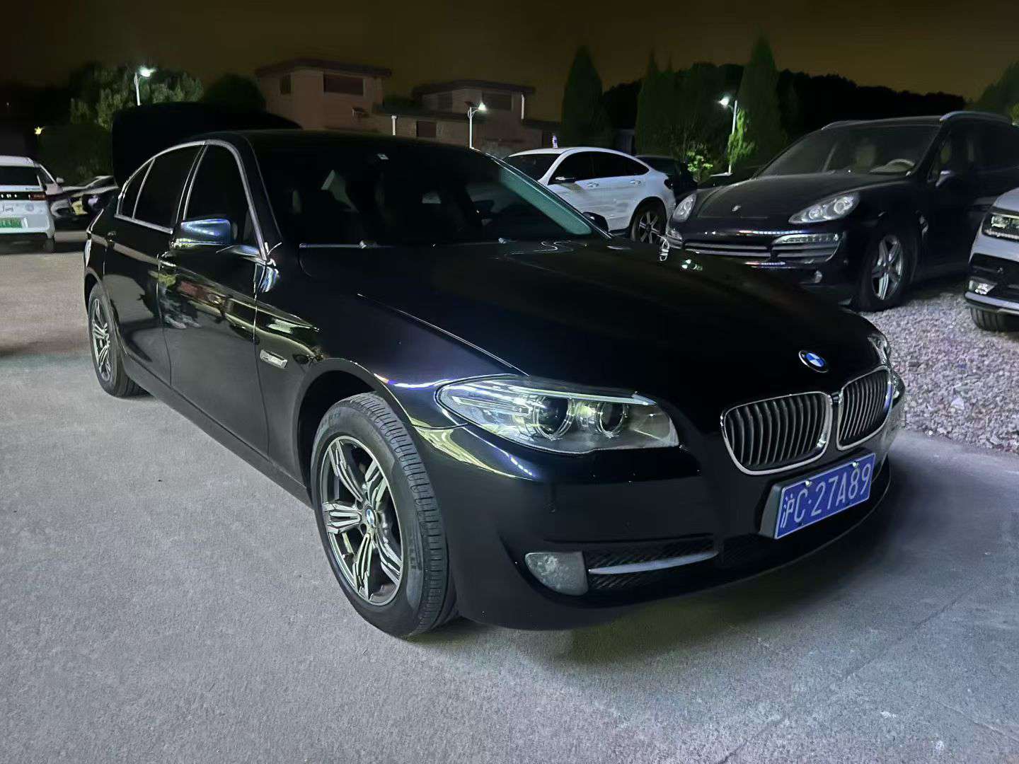 BMW 5 Series 2013 525Li 3